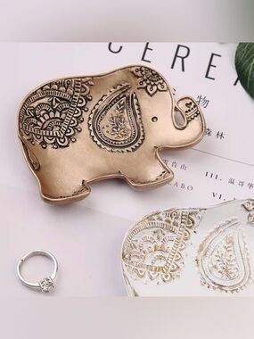 LARAINE Elephant Trinket Dish
